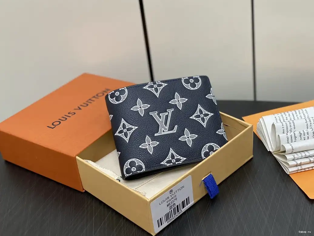 MULTIPLE WALLET-11.5*9*1.5cm LOUIS VUITTON 0429